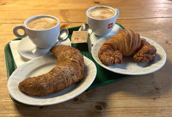 typical-breakfast-in-barcelona-americans-in-barcelona