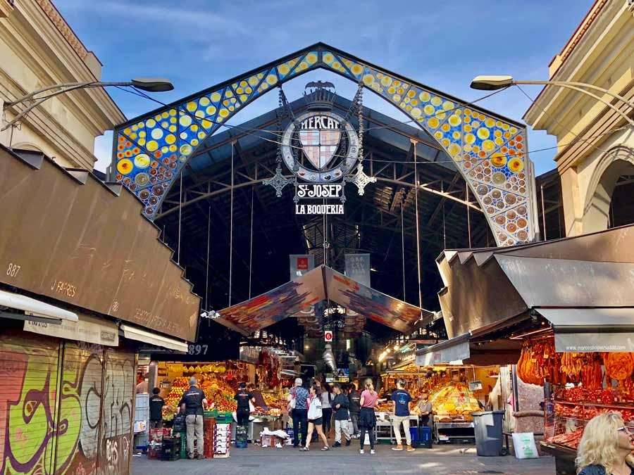 tourist market barcelona